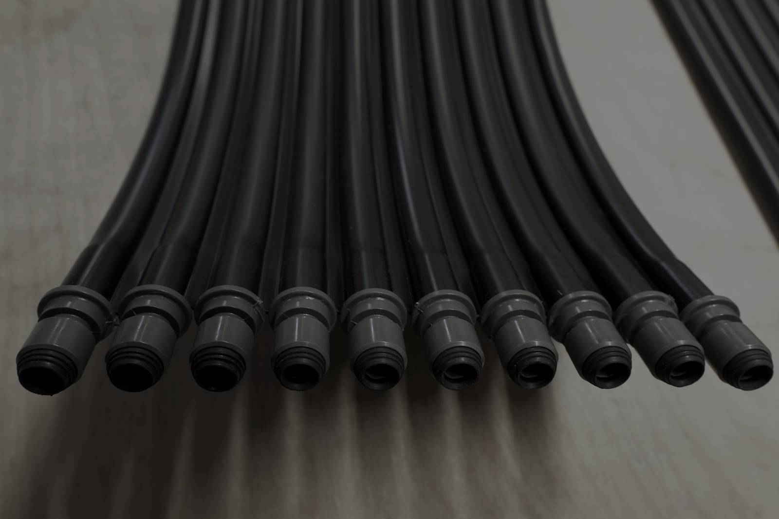 Ten open 8 mm water channels